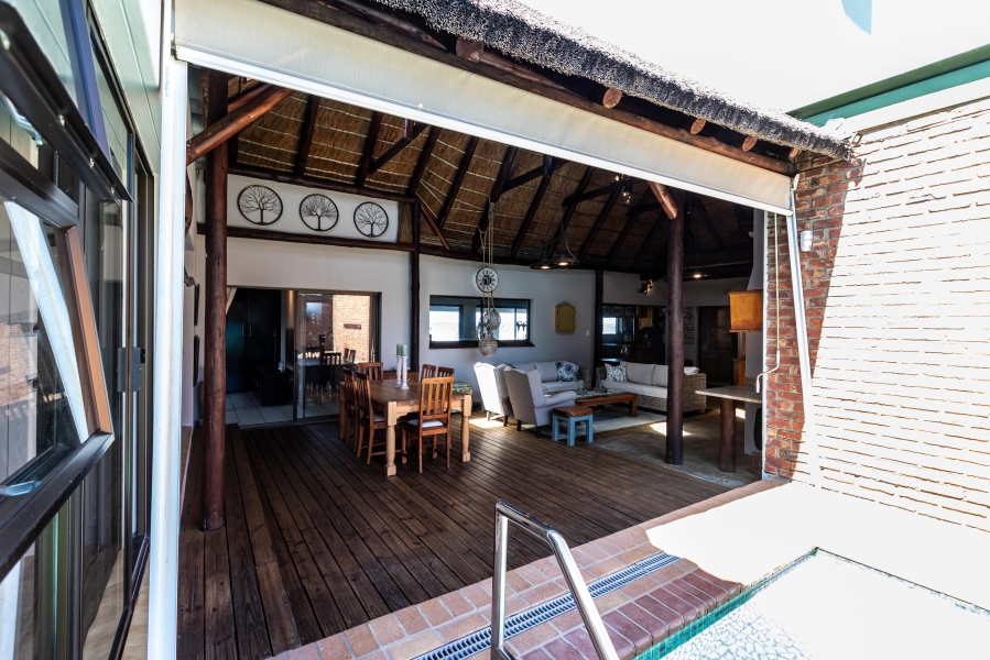 5 Bedroom Property for Sale in Kidds Beach Eastern Cape